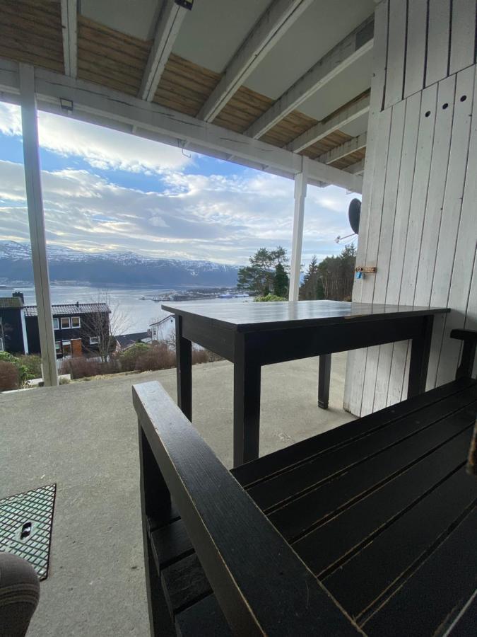 Great Place With View To The Mountains And Fjord オーレスン エクステリア 写真